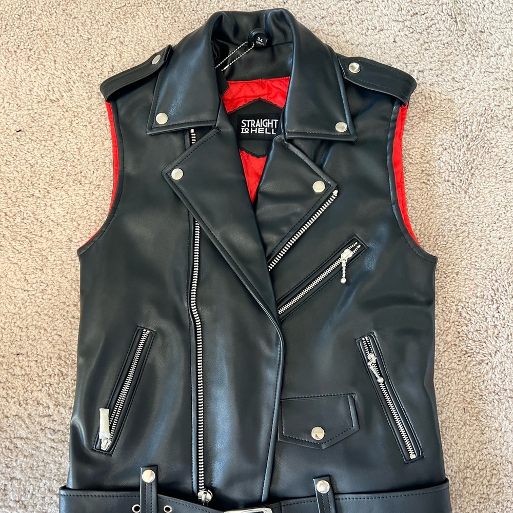Straight to hell men’s vegan leather vest size 34